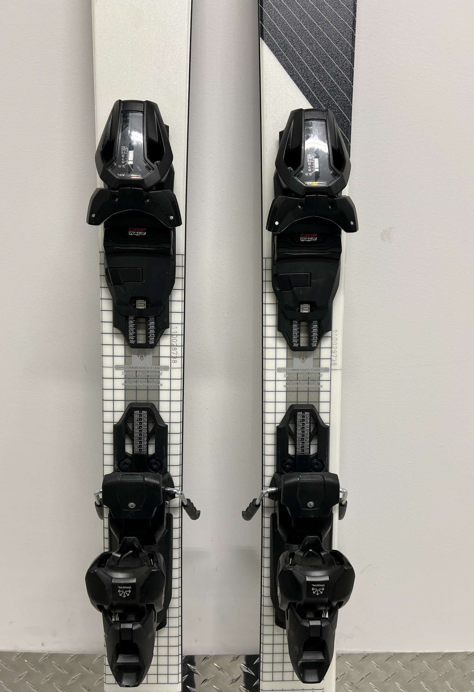 MAJESTY Adventure Ti | 170 cm Demo Skis | Gently Used - Majesty Skis | USA