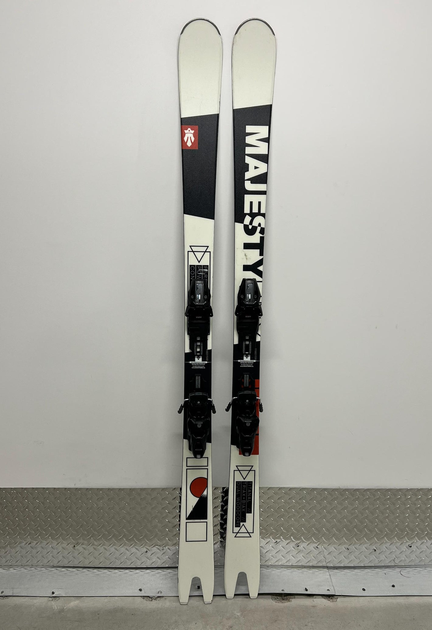 HNX Ti Demo Skis | Gently Used | Ready To Ski
