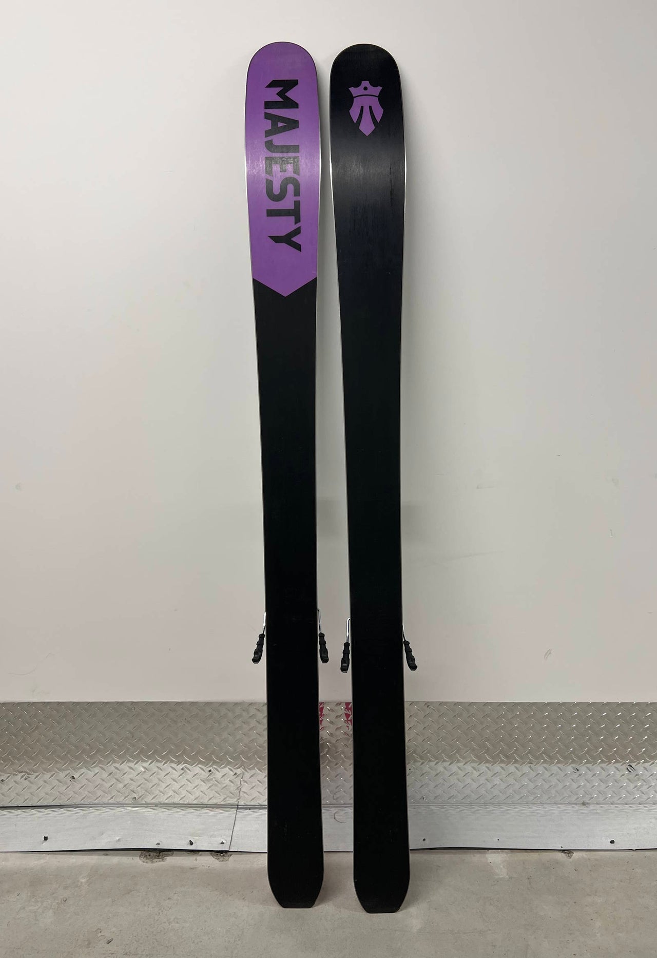 MAJESTY Havoc 110 Ti cm Demo Skis – gently used
