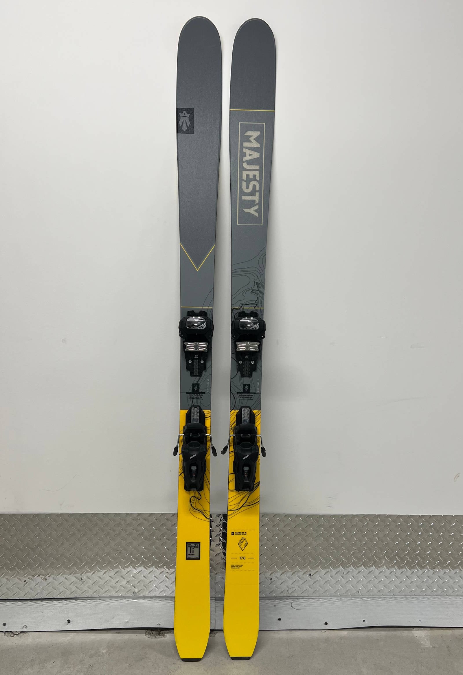 MAJESTY SKIS AMERICA