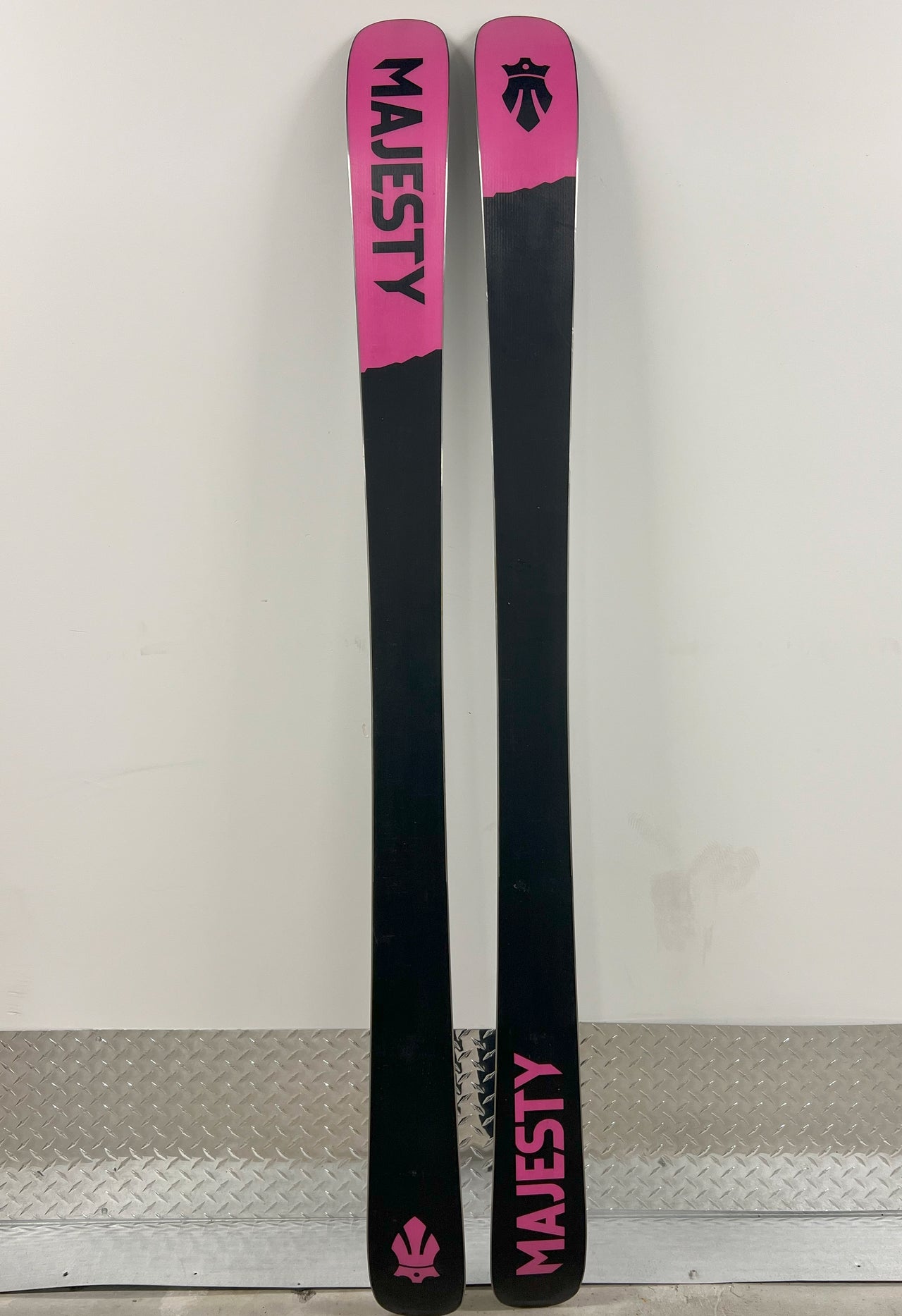 MAJESTY Vandal 175 cm - True Twin Tip - Used DEMO - no bindings