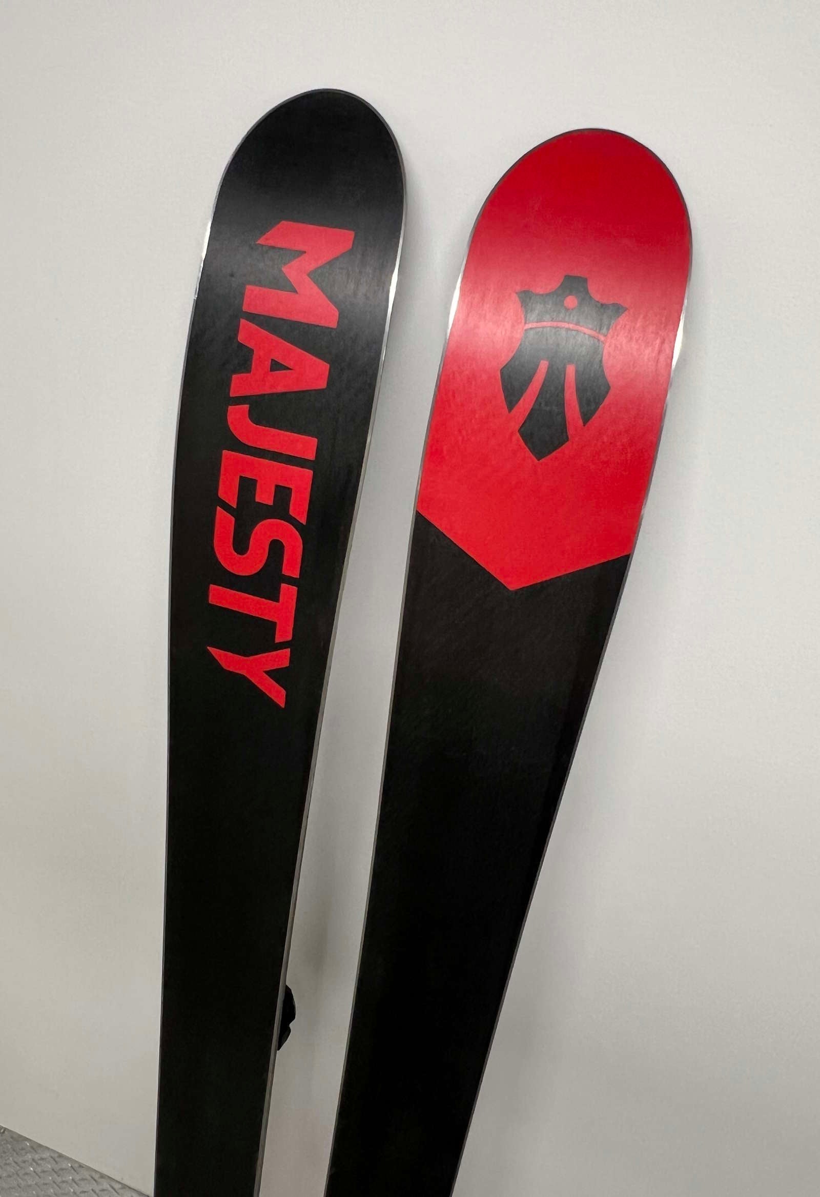 MAJESTY Vanguard 108 Carbon | 180 cm Demo Skis | Gently Used
