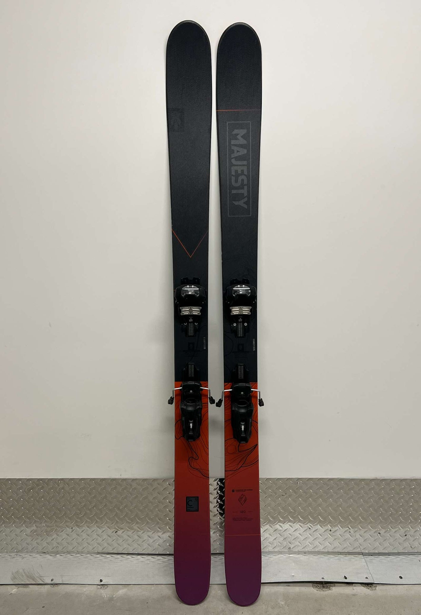 MAJESTY Vanguard 108 Carbon | 180 cm Demo Skis | Gently Used - Majesty Skis | USA