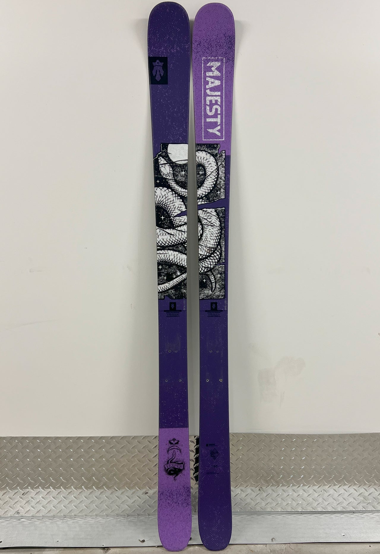 MAJESTY Vesper 166 cm - Used DEMO - no bindings